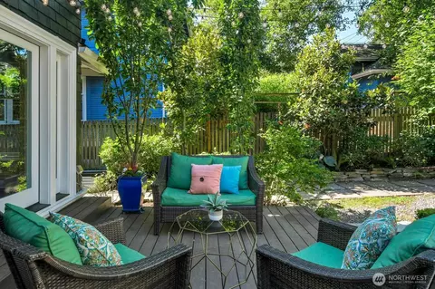 Exterior - 1229 18th Ave E, Seattle, WA 98112 photo 3 of 8