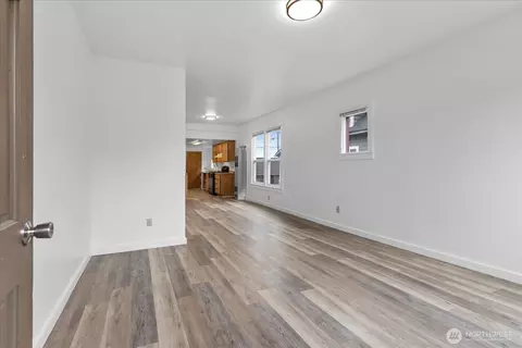 Living - 2307 Rockefeller Ave, Everett, WA 98201 photo 1 of 5