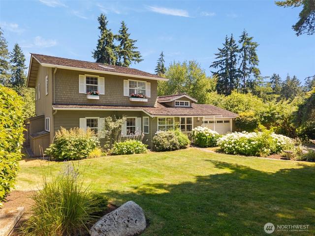5356 Ruby Pl NE, Bainbridge Island, WA 98110
