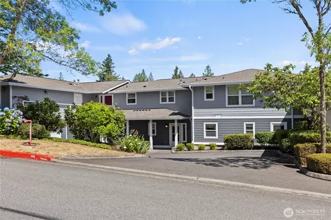 4437 Providence Point Pl SE #2631, Issaquah, WA 98029