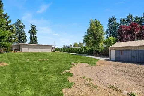Exterior - 12018 Gibson Rd, Everett, WA 98204 photo 5 of 9