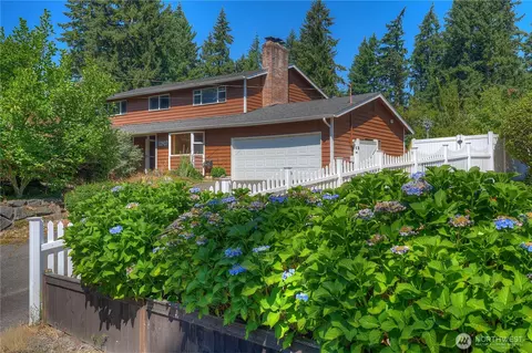 10907 E 151st St, Puyallup, WA 98374