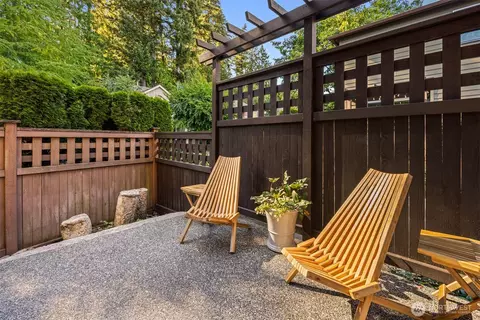 Exterior - 816 148th Pl SE, Mill Creek, WA 98012 photo 2 of 4