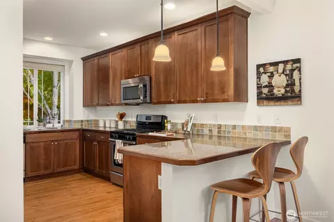 Kitchen - 816 148th Pl SE, Mill Creek, WA 98012 photo 4 of 4