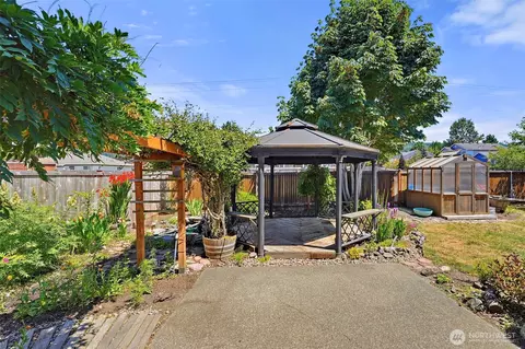 Exterior - 402 Orting Ave NW, Orting, WA 98360 photo 4 of 11