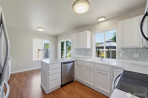 Kitchen - 402 Orting Ave NW, Orting, WA 98360 photo 1 of 4