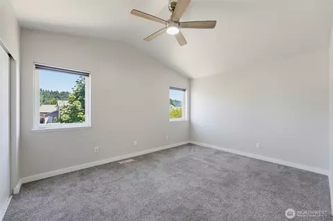 Bedroom - 402 Orting Ave NW, Orting, WA 98360 photo 5 of 5