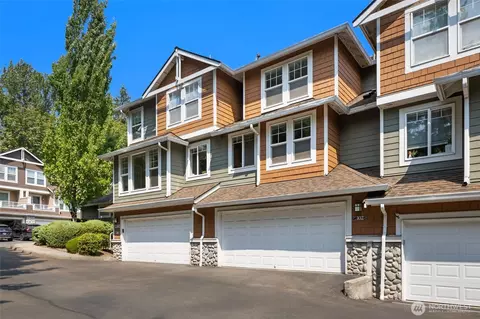 12140 NE 24th St #102, Bellevue, WA 98005