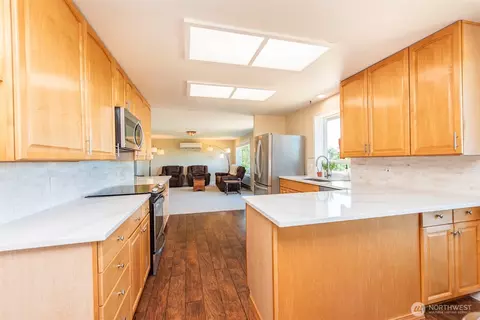 Kitchen - 408 W Eunice St, Sequim, WA 98382 photo 3 of 6