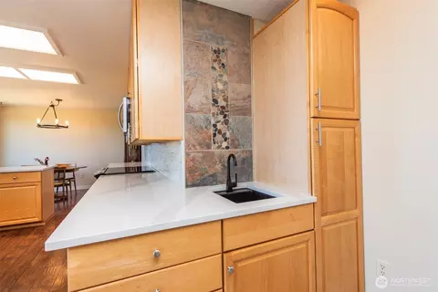 Kitchen - 408 W Eunice St, Sequim, WA 98382 photo 4 of 6