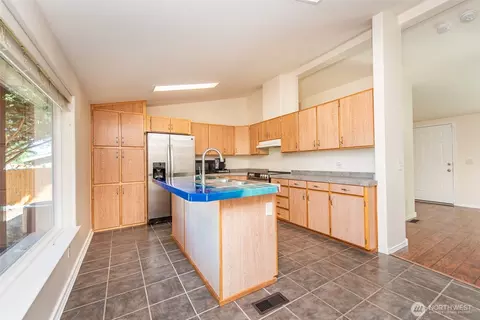 Kitchen - 1201 Elk Loop, Sequim, WA 98382 photo 4 of 5