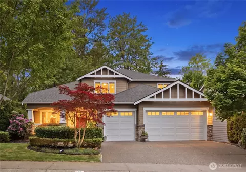 1021 271st Ave SE, Sammamish, WA 98075