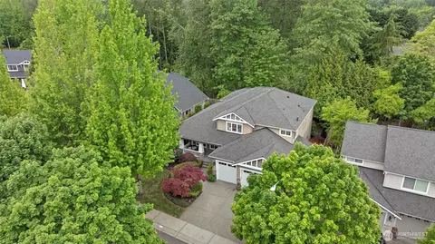 1021 271st Ave SE, Sammamish, WA 98075