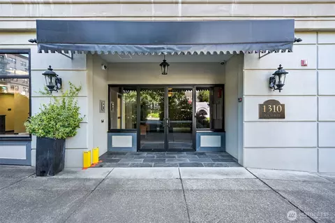 1310 10th St #402, Bellingham, WA 98225