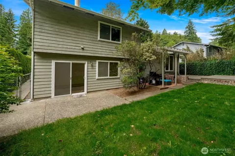 Exterior - 14616 106th Ave NE, Bothell, WA 98011 photo 5 of 10