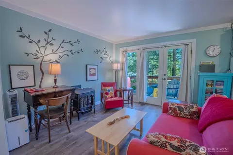 Living - 1179 Rosario Rd, Eastsound, WA 98245 photo 4 of 5
