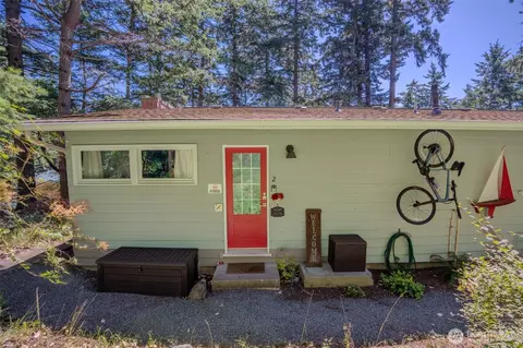 Exterior - 1179 Rosario Rd, Eastsound, WA 98245 photo 5 of 16