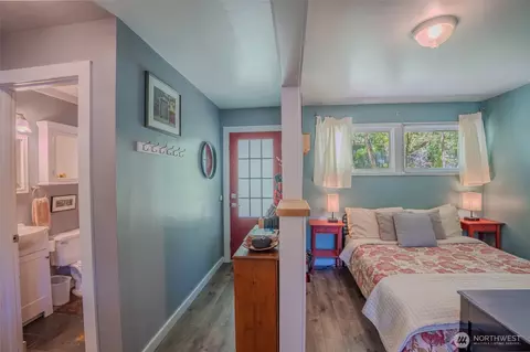 Bedroom - 1179 Rosario Rd, Eastsound, WA 98245 photo 3 of 3