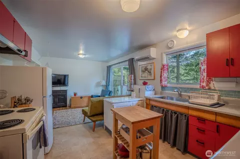 Kitchen - 1179 Rosario Rd, Eastsound, WA 98245 photo 1 of 4