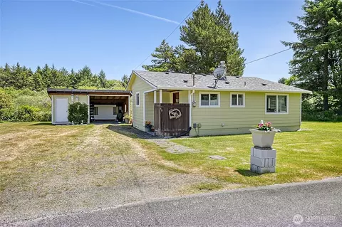 58 Oyehut Rd, Hoquiam, WA 98550