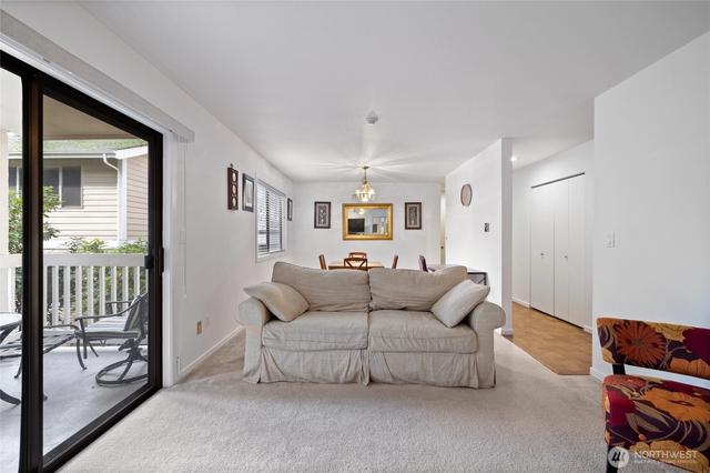 12840 SE 40th Ct #C5, Bellevue, WA 98006