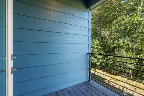 Exterior - 17905 35th Ave SE #B4, Bothell, WA 98012 photo 2 of 4