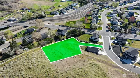 3820 Bing St, West Richland, WA 99353