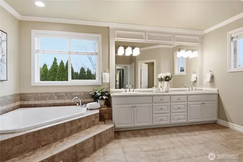 Bath - 3931 221st Pl SE, Bothell, WA 98021 photo 1 of 4