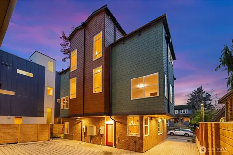 Exterior - 1706 N B N 47th St, Seattle, WA 98103 photo 3 of 3