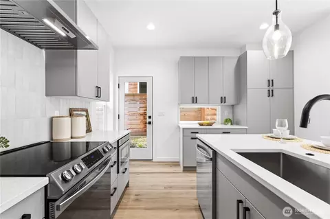Kitchen - 1706 N B N 47th St, Seattle, WA 98103 photo 4 of 4