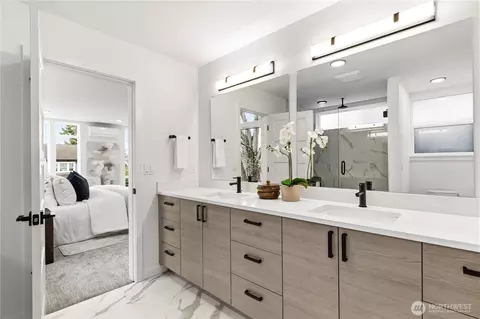 Bath - 1706 N B N 47th St, Seattle, WA 98103 photo 4 of 5