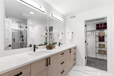 Bath - 1706 N B N 47th St, Seattle, WA 98103 photo 2 of 5