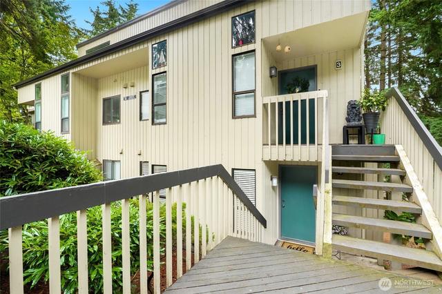 3517 109th Pl NE #4, Bellevue, WA 98004