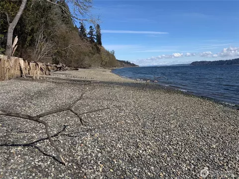 1 SE Goat Trail Rd, Port Orchard, WA 98367