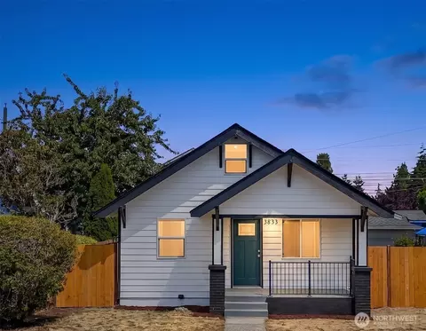 3833 E G St, Tacoma, WA 98404