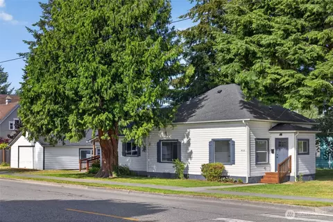 902 Fidalgo St, Sedro Woolley, WA 98284