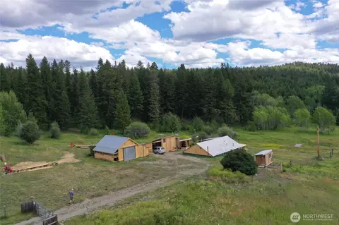567 Pontiac Ridge Rd, Oroville, WA 98844