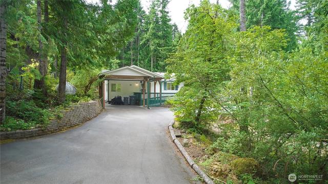 70 N Dow Mountain Dr, Hoodsport, WA 98548