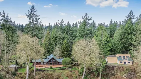 3968 S East Camano Dr, Camano Island, WA 98282