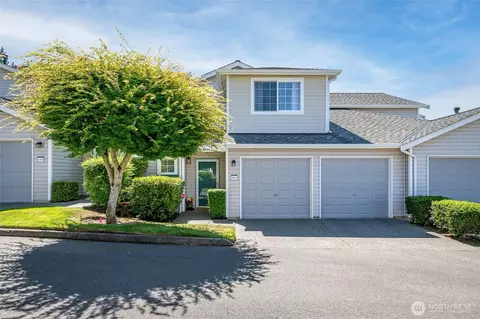 4802 Nassau Ave NE #104, Tacoma, WA 98422