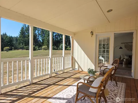 16010 109th Ave SW, Vashon, WA 98070