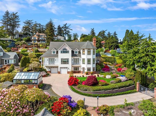 1107 Madison St, Port Townsend, WA 98368