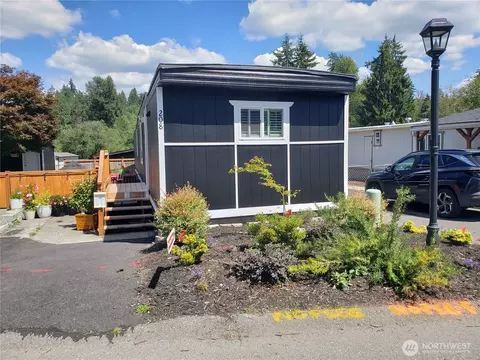 31108 3rd Ave #208, Black Diamond, WA 98010