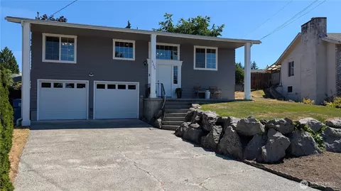 21020 98th Ave S, Kent, WA 98031