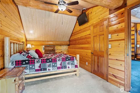 Bedroom - 231 Winter Rd, Winlock, WA 98596 photo 3 of 4