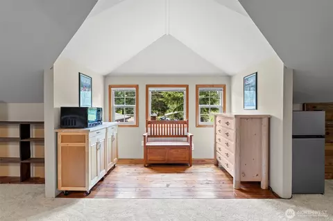 Entry Way - 231 Winter Rd, Winlock, WA 98596 photo 1 of 1