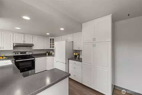 22208 Meridian Ave S, Bothell, WA 98021 photo 11