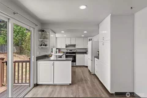 22208 Meridian Ave S, Bothell, WA 98021 photo 8