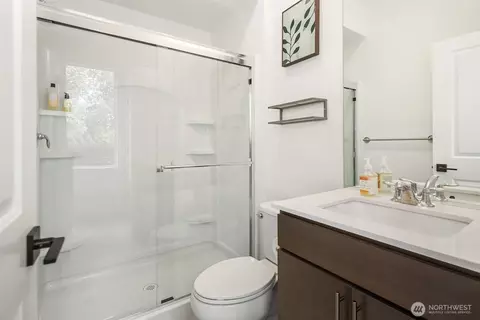 Bath - 21708 24th Ave SE #B, Bothell, WA 98021 photo 3 of 4