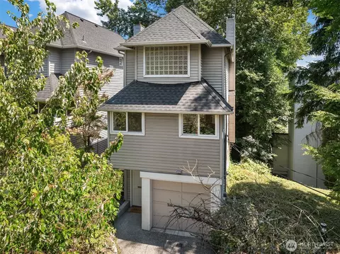 Exterior - 314 25th Ave E, Seattle, WA 98112 photo 2 of 2